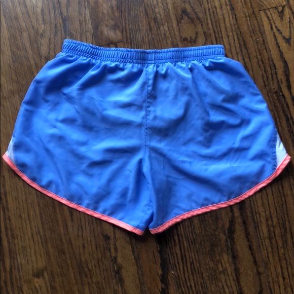 Shorts - Picture 3 of 6